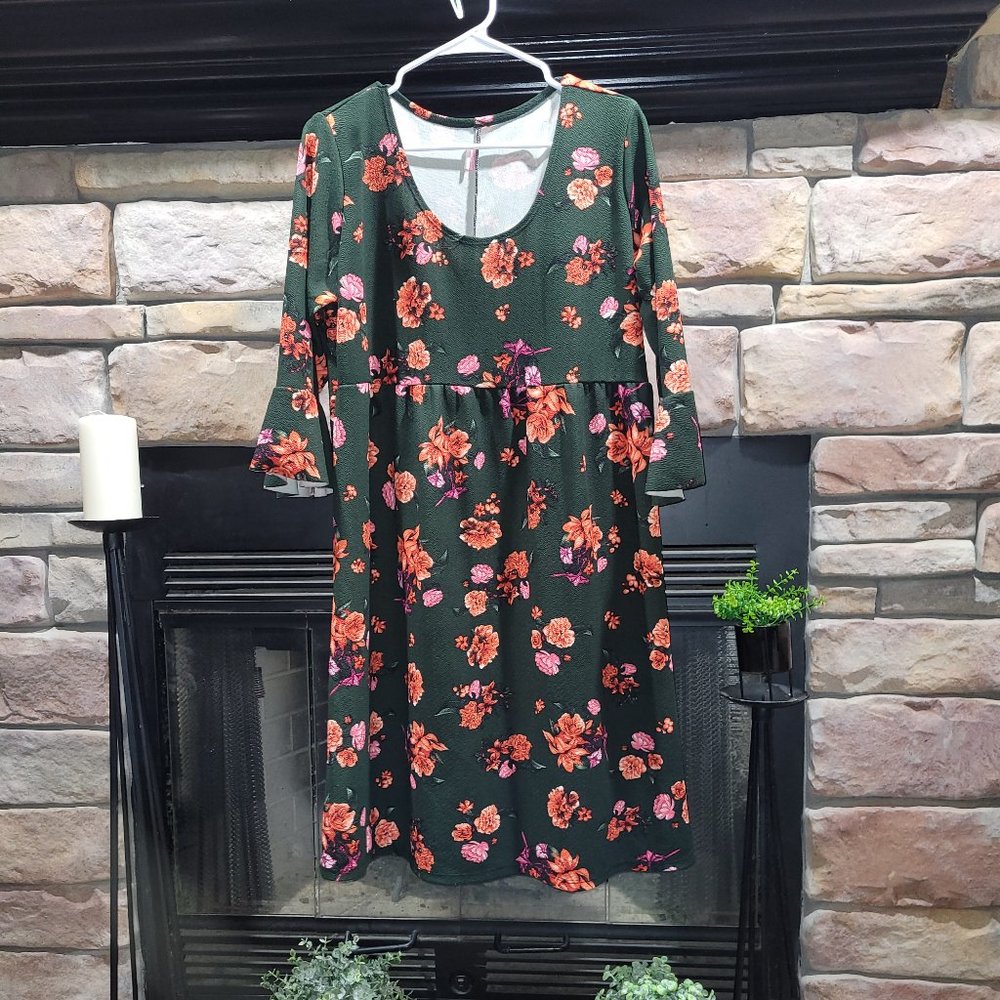 Flirty Pink 3/4 sleeves with ruffles floral design dress Size 1X